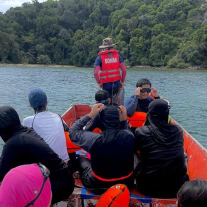 Bomba-led boat expedition