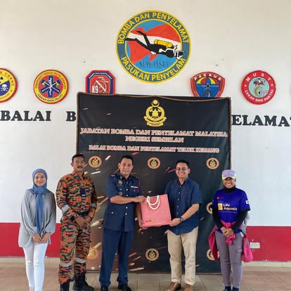 Handover ceremony with Bomba Negeri Sembilan