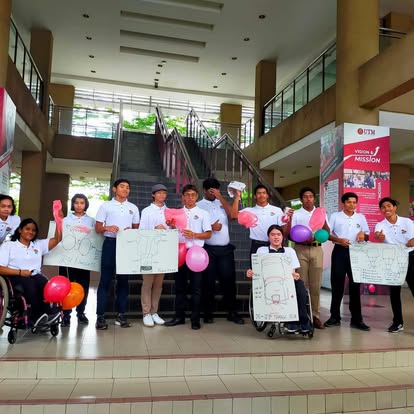 UTM inclusive event group with balloons